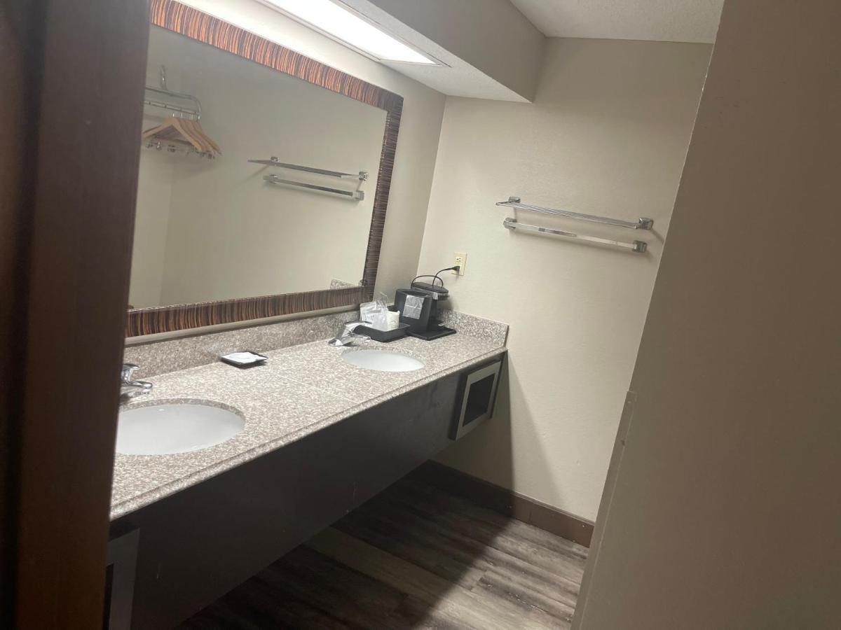Royal Inn & Suites Mountain Grove Eksteriør bilde